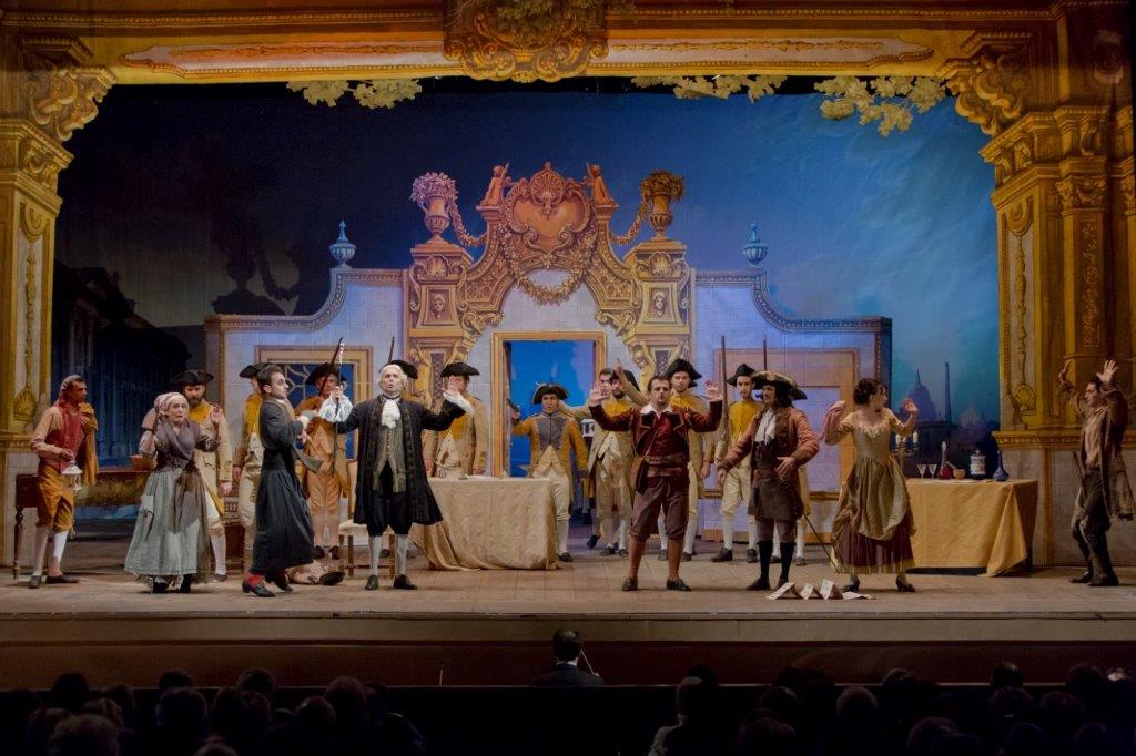 La ópera “El Barbero de Sevilla” llega este domingo  a  la Casa de la Cultura de Almuñécar